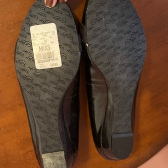 Enzo Angiolini 1990's Bowed Flats - Picture 8 of 10